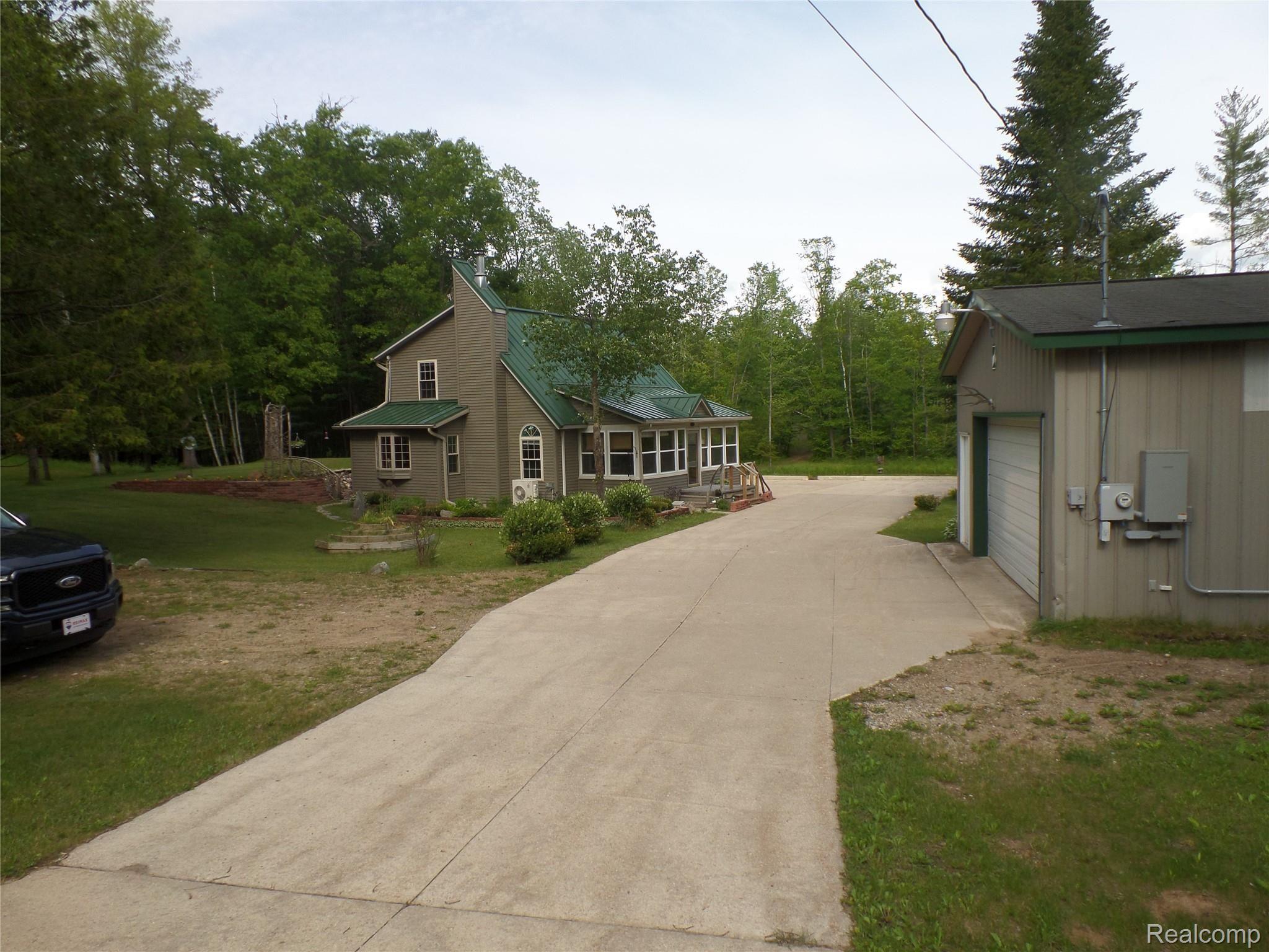 13445 Shippy Road Southwest Fife Lake, MI 49633 - Photo 3 of 80 SAM_9318.JPG