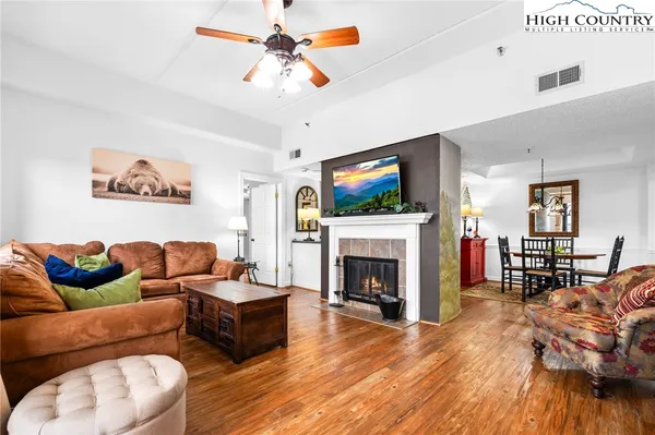 $239,900 | 303 Sugar Top Drive, Unit 2423, Sugar Mountain, NC 28604