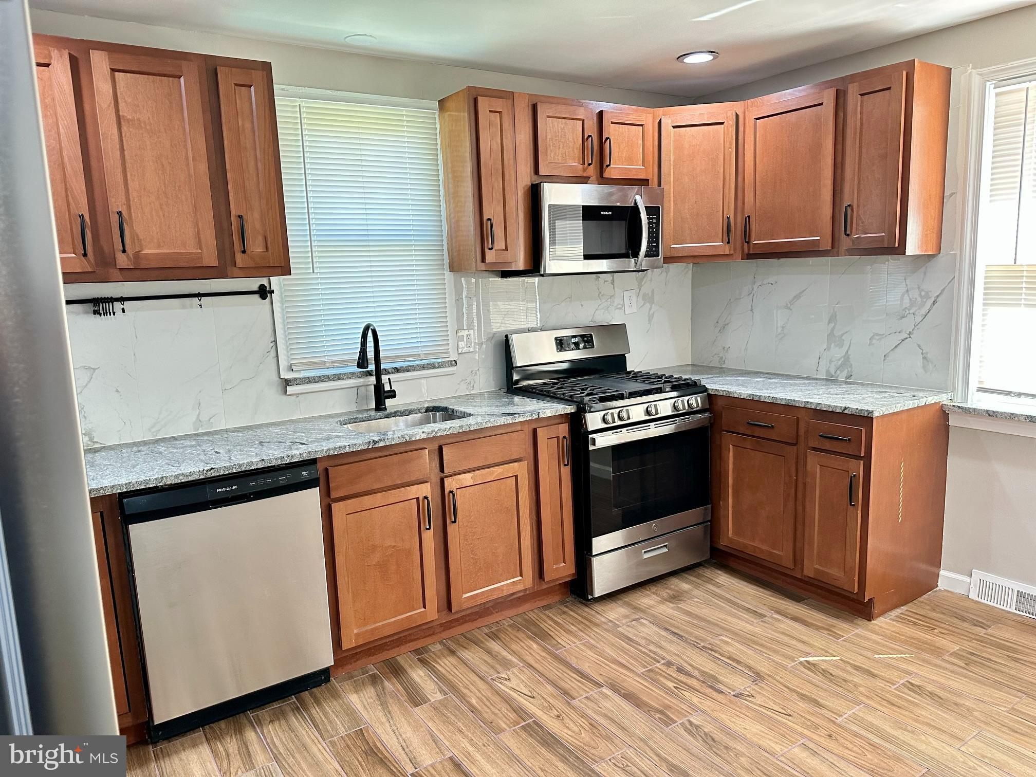 5215 Muth Avenue Baltimore, MD 21207 - Photo 13 of 37