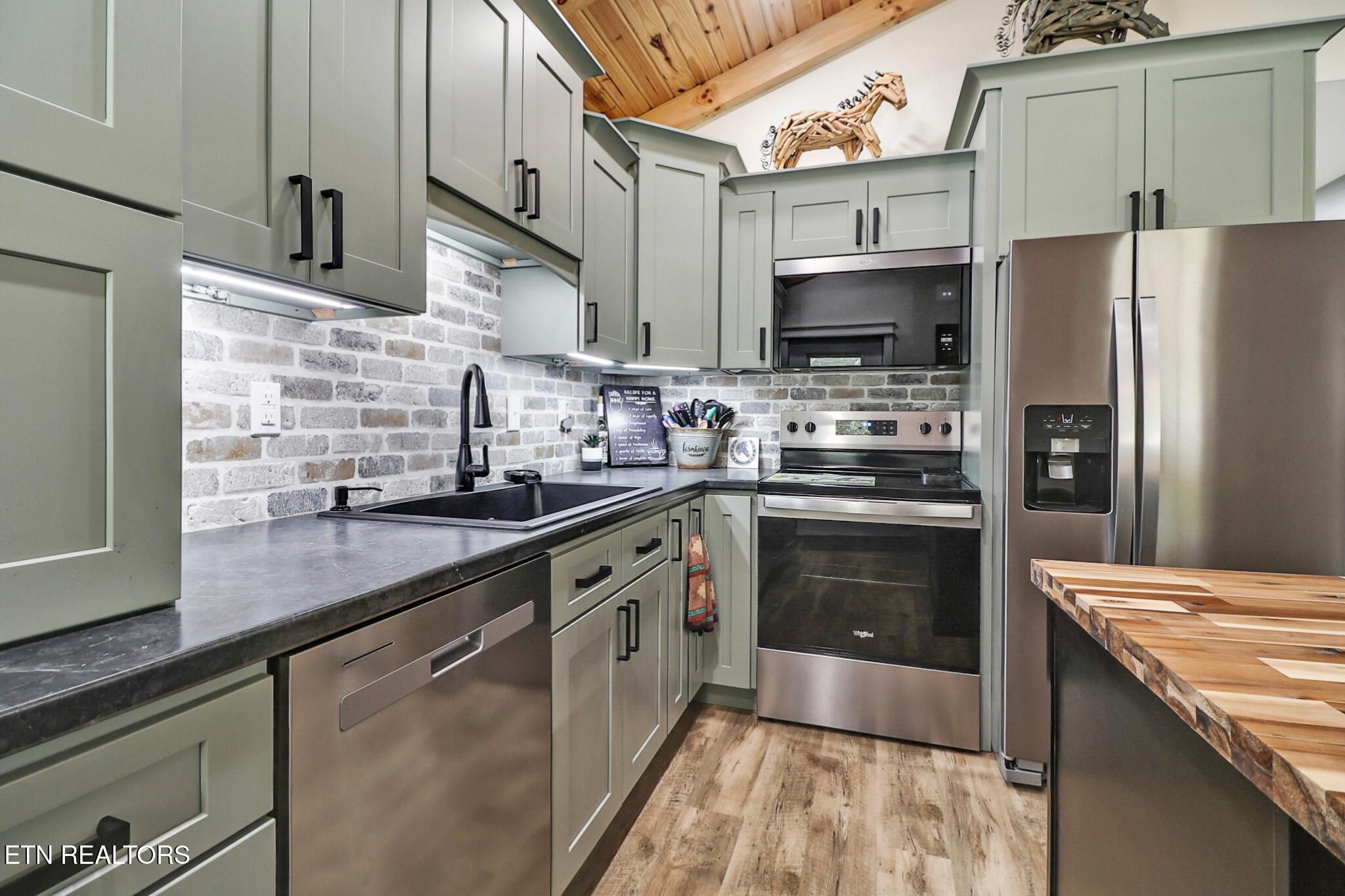 757 Rockview Road Jamestown, TN 38556 - Photo 18 of 45 kit