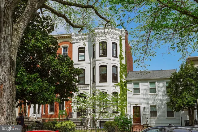 $2,750,000 | 322 East Capitol Street Northeast, Washington, DC 20003