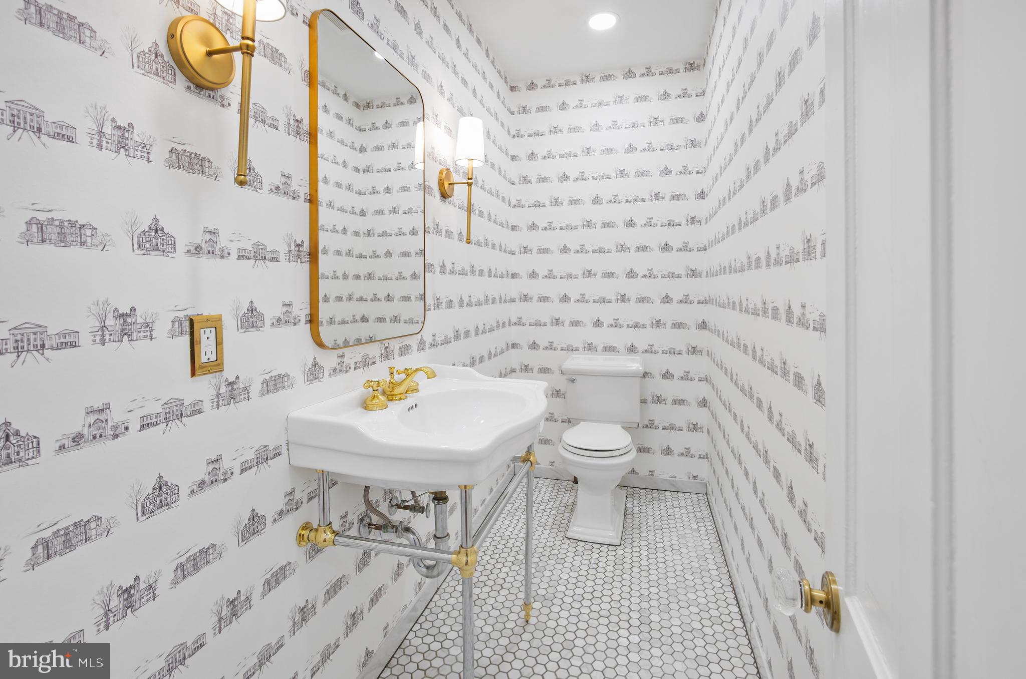 322 East Capitol Street Northeast Washington, DC 20003 - Photo 18 of 45