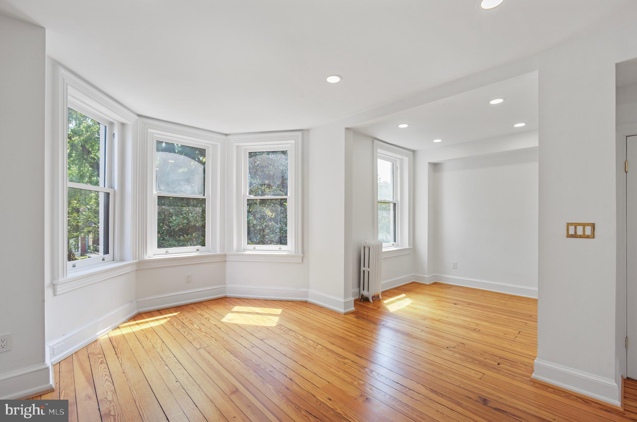 322 East Capitol Street Northeast Washington, DC 20003 - Photo 21 of 45
