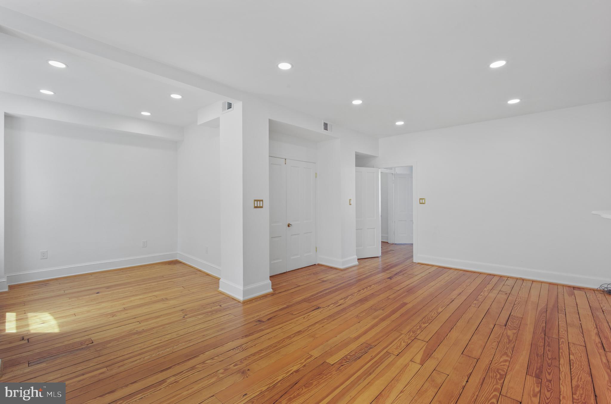 322 East Capitol Street Northeast Washington, DC 20003 - Photo 22 of 45