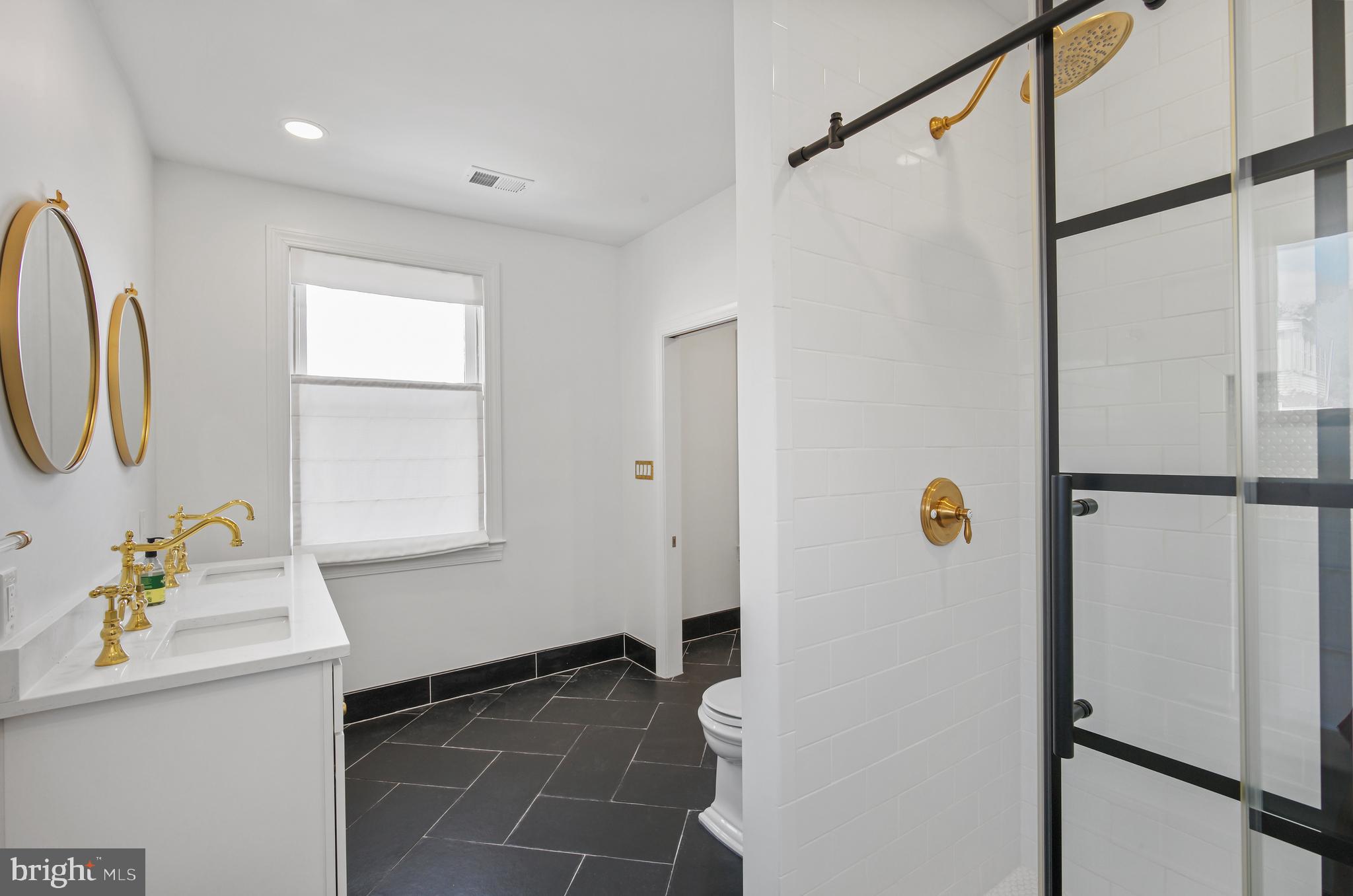 322 East Capitol Street Northeast Washington, DC 20003 - Photo 28 of 45