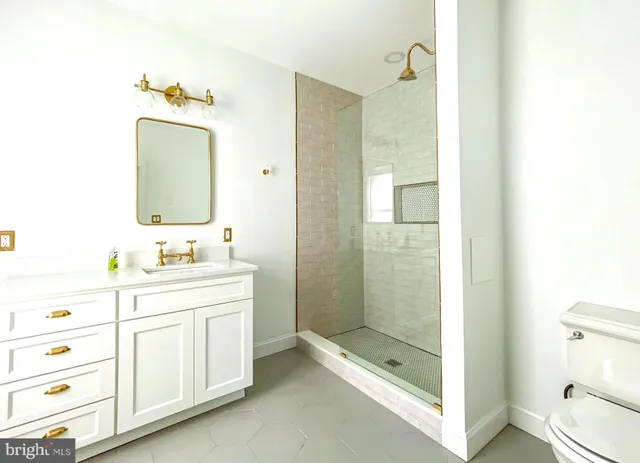 $2,750,000 | 322 East Capitol Street Northeast, Washington, DC 20003