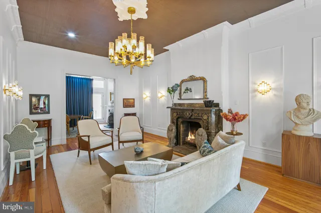 $2,750,000 | 322 East Capitol Street Northeast, Washington, DC 20003