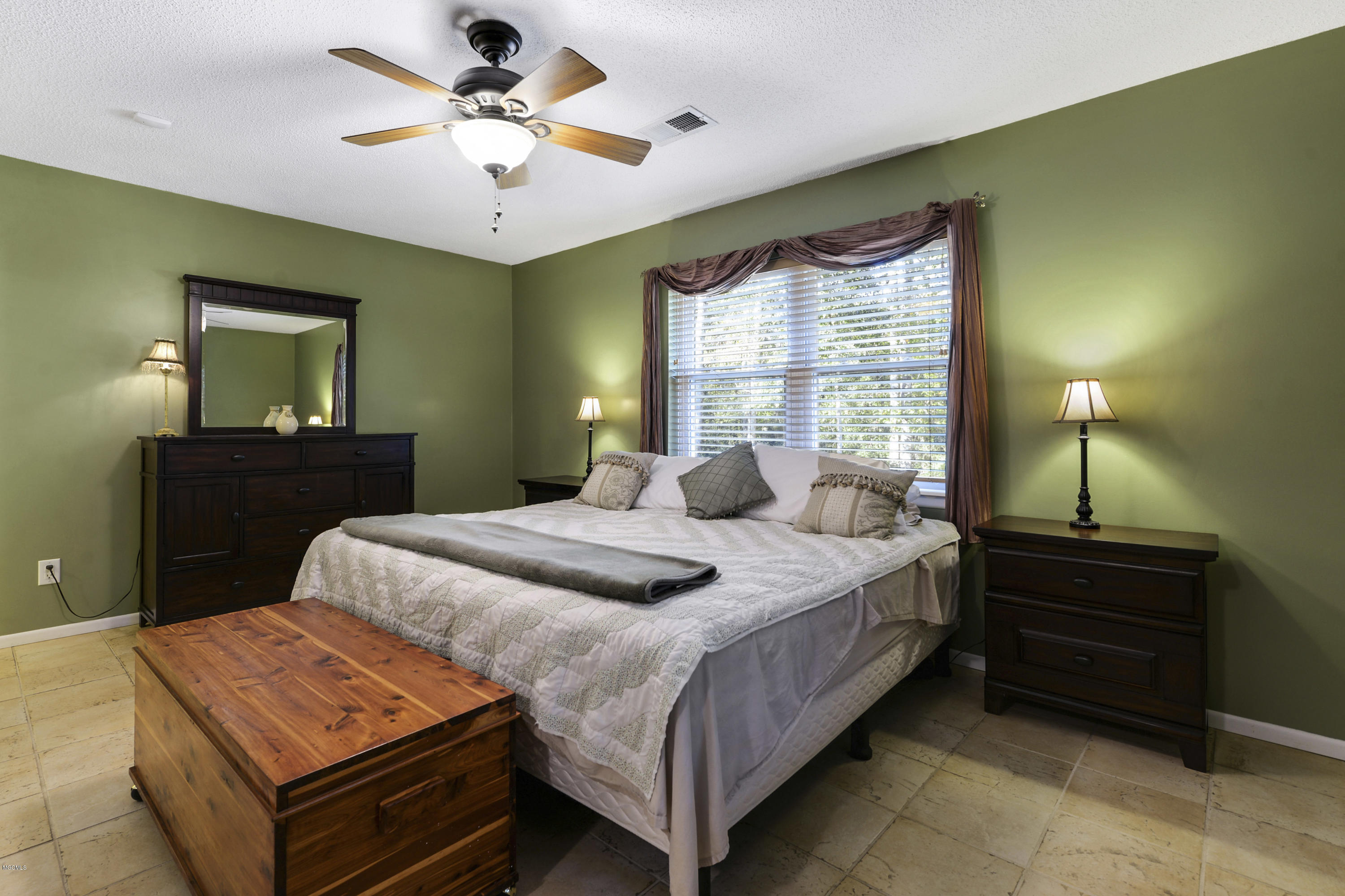 3620 Old Shell Landing Road Ocean Springs, MS 39564 - Photo 10 of 24 011 (6)