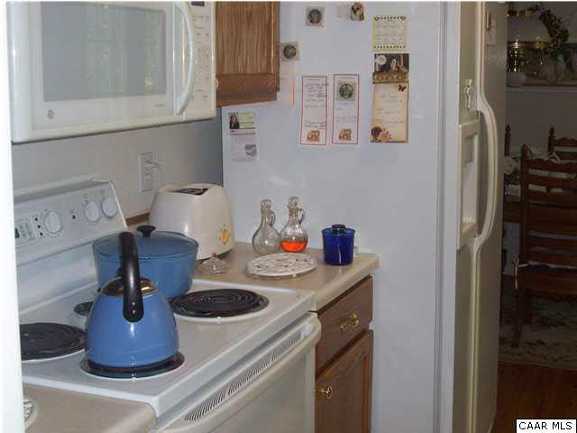 91 Riverside Drive Palmyra, VA 22963 - Photo 11 of 31 a kitchen with a sink and cabinets