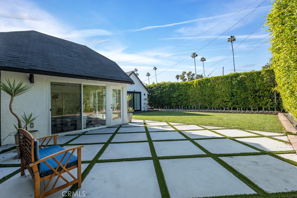 1911 West Kenneth Road Glendale, CA 91201 - Photo 31 of 38