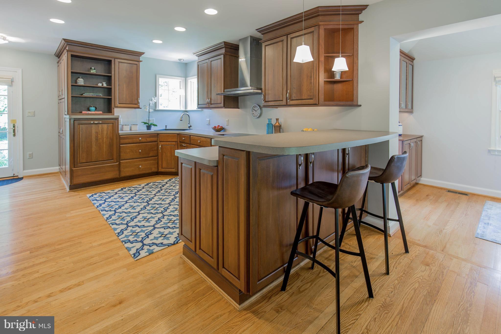 9300 Saybrook Avenue Silver Spring, MD 20901 - Photo 11 of 30 Kitchen