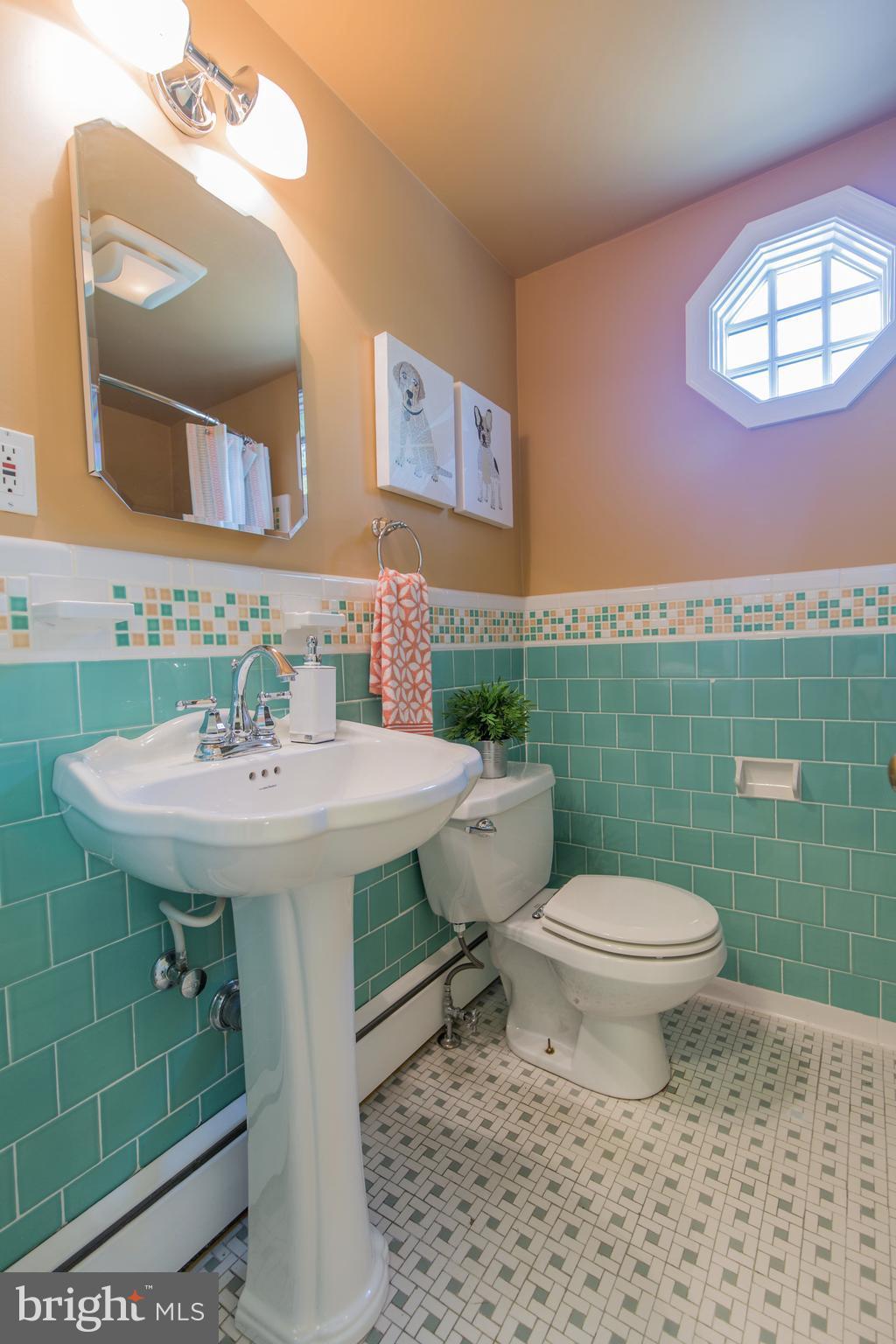 9300 Saybrook Avenue Silver Spring, MD 20901 - Photo 26 of 30 Bath