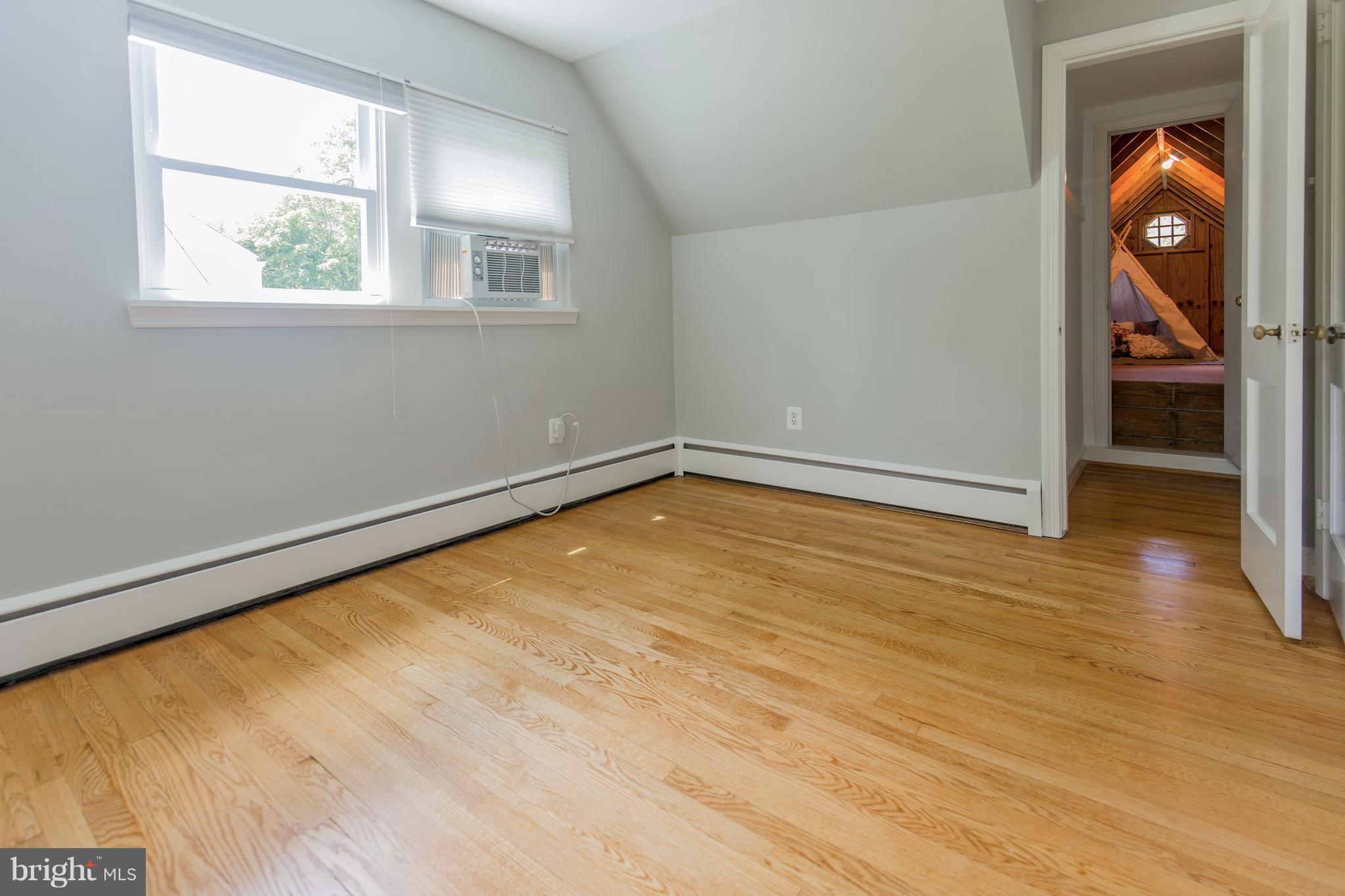 9300 Saybrook Avenue Silver Spring, MD 20901 - Photo 28 of 30 Bedroom