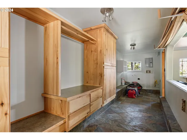 a view of livingroom with furniture and windows