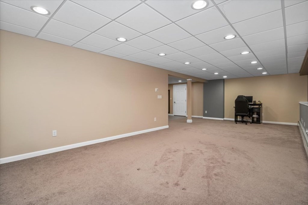 58 Meadowbrook Road Franklin, MA 02038 - Photo 33 of 42 Gallery Image 33