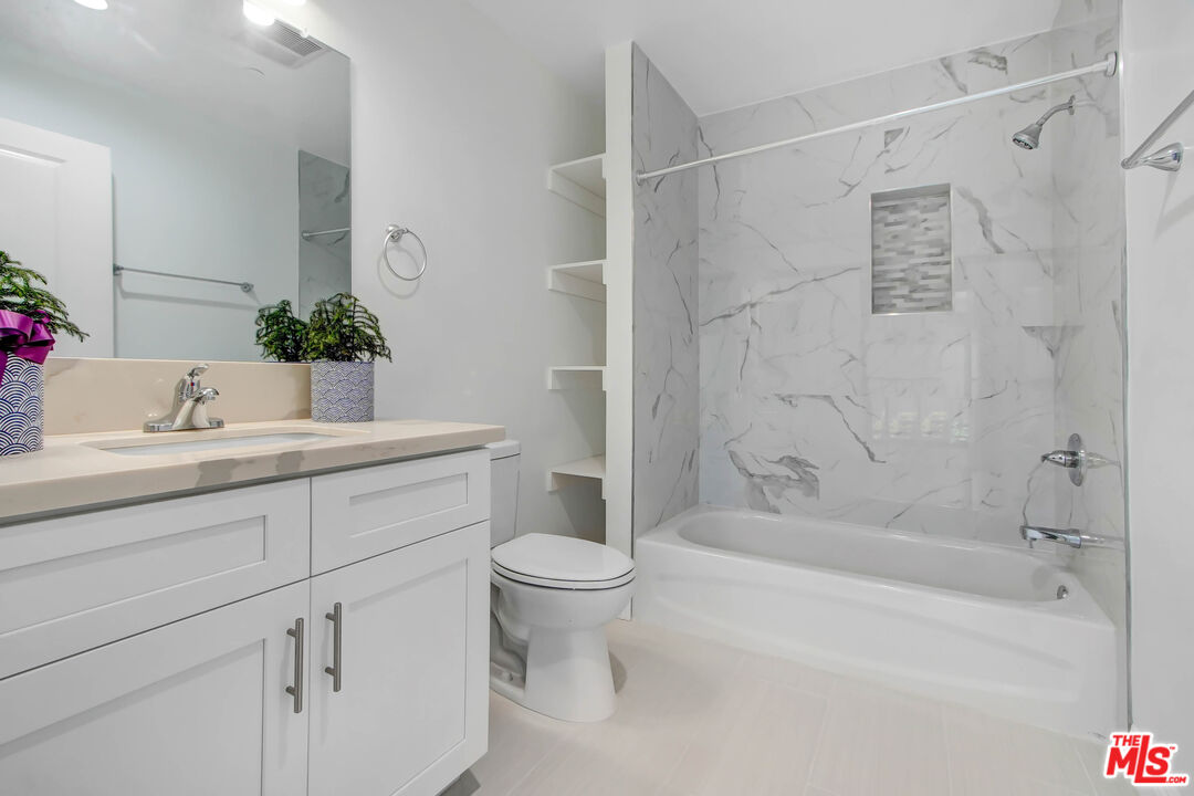 11753 Iowa Avenue, Unit 201 Los Angeles, CA 90025 - Photo 11 of 16