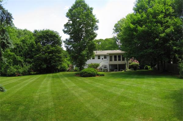 33 Berkeley Road Framingham, MA 01701 - Photo 4 of 25 Gallery Image 4