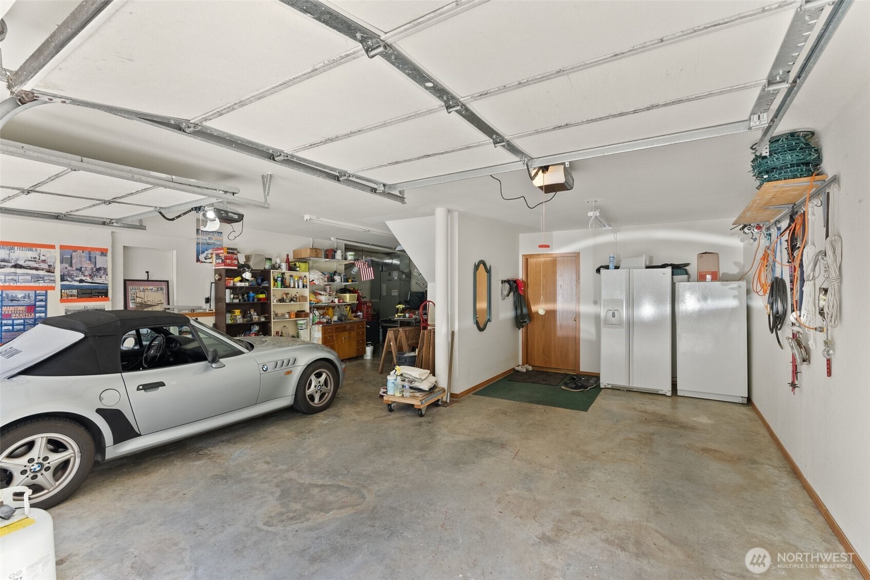 104 Walsh Lane Chehalis, WA 98532 - Photo 25 of 30 a view of parking garage with cars