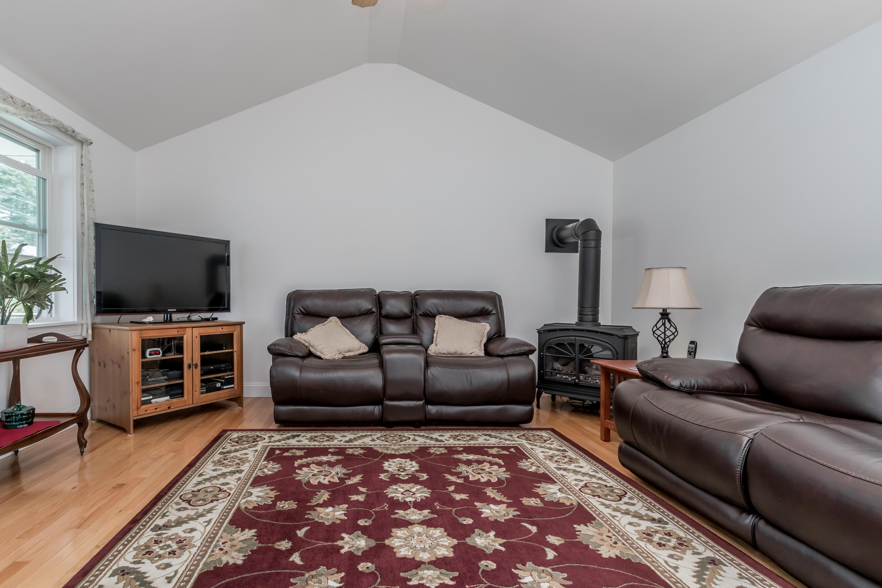 367 Main Street Cumberland, ME 04021 - Photo 7 of 55 20210610ED-51012