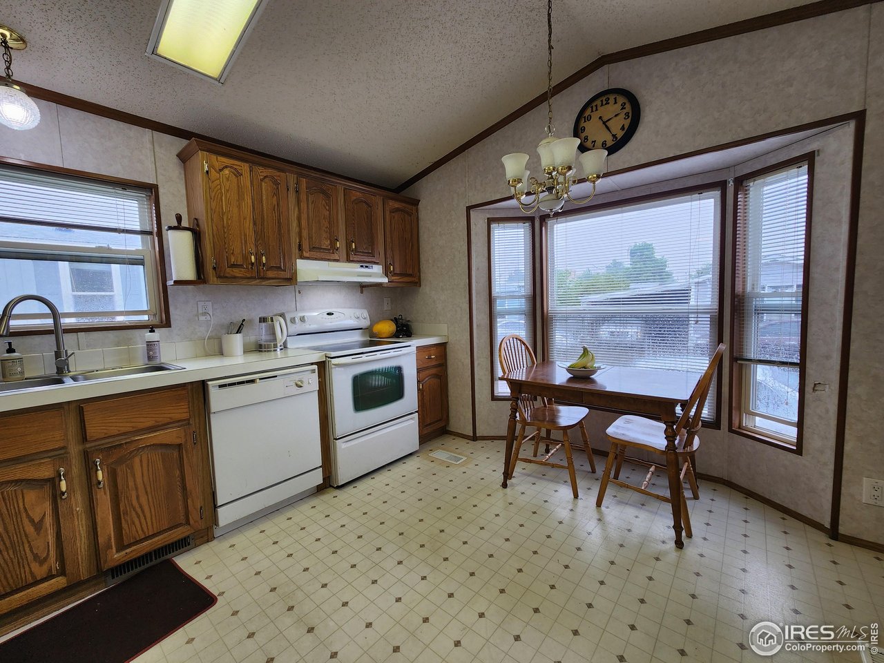 1720 Marshall Road, Unit 41 Boulder, CO 80305 - Photo 3 of 36