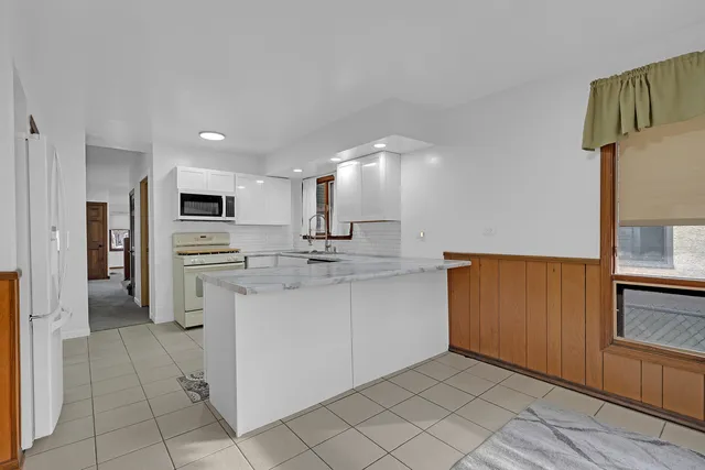 $429,900 | 108 South Cornell Avenue, Villa Park, IL 60181