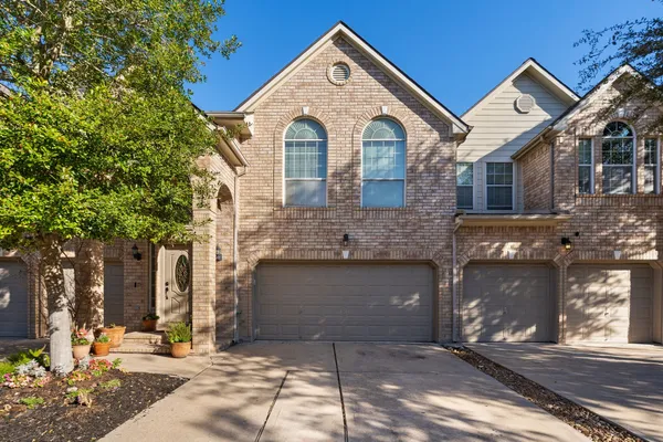 $260,000 | 7526 North Linpar Court, Houston, TX 77040
