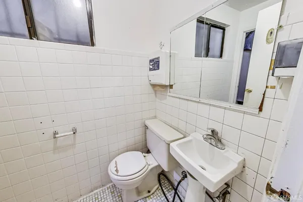 $1,450,000 | 2811-2815 Telegraph Avenue, Berkeley, CA 94705