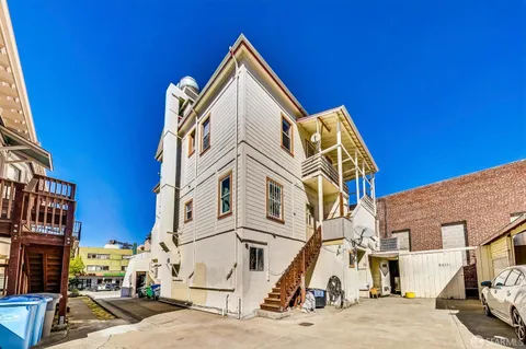 $1,450,000 | 2811-2815 Telegraph Avenue, Berkeley, CA 94705