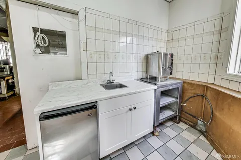 $1,450,000 | 2811-2815 Telegraph Avenue, Berkeley, CA 94705