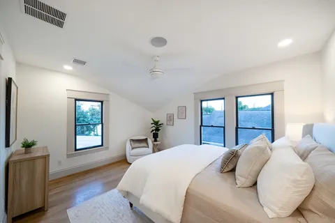 $1,599,000 | 1109 Rutland Street, Houston, TX 77008
