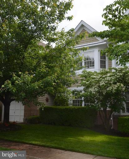 1244 Woodbrook Court Reston, VA 20194 - Photo 1 of 30 Exterior (Main)