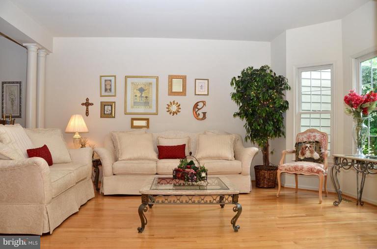 1244 Woodbrook Court Reston, VA 20194 - Photo 12 of 30 Gleaming Hardwoods throughout main level