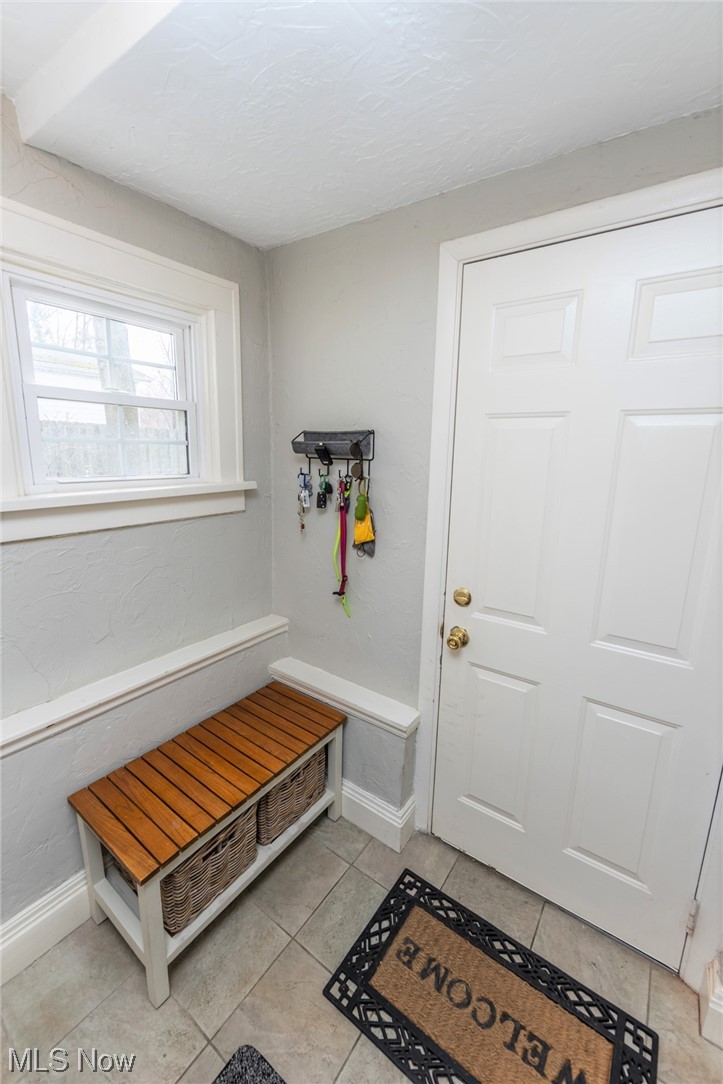 2556 Eaton Road Cleveland, OH 44118 - Photo 16 of 35