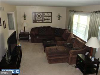 114 East Rutherford Drive Newark, DE 19713 - Photo 3 of 10 Gallery Image 3