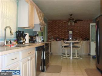 114 East Rutherford Drive Newark, DE 19713 - Photo 4 of 10 Gallery Image 4