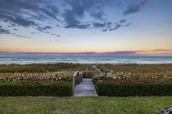 $35,000,000 | 183 South Beach Road, Jupiter Island, FL 33455