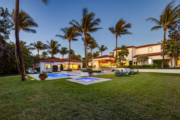 $35,000,000 | 183 South Beach Road, Jupiter Island, FL 33455