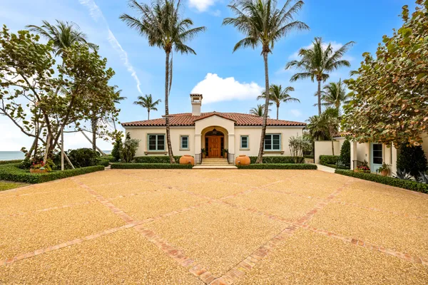 $35,000,000 | 183 South Beach Road, Jupiter Island, FL 33455