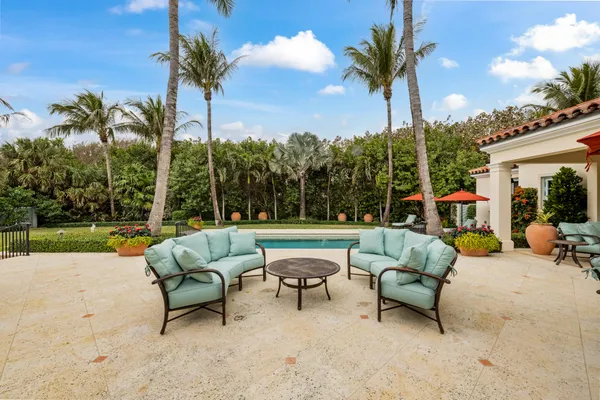 $35,000,000 | 183 South Beach Road, Jupiter Island, FL 33455
