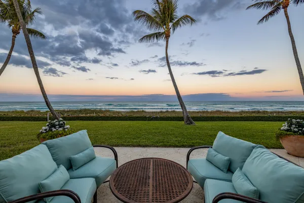 $35,000,000 | 183 South Beach Road, Jupiter Island, FL 33455
