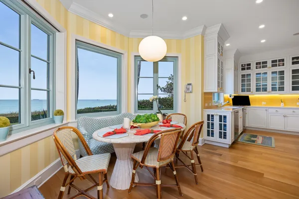 $35,000,000 | 183 South Beach Road, Jupiter Island, FL 33455