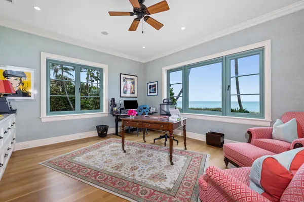 $35,000,000 | 183 South Beach Road, Jupiter Island, FL 33455