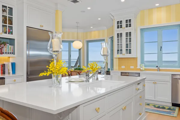 $35,000,000 | 183 South Beach Road, Jupiter Island, FL 33455