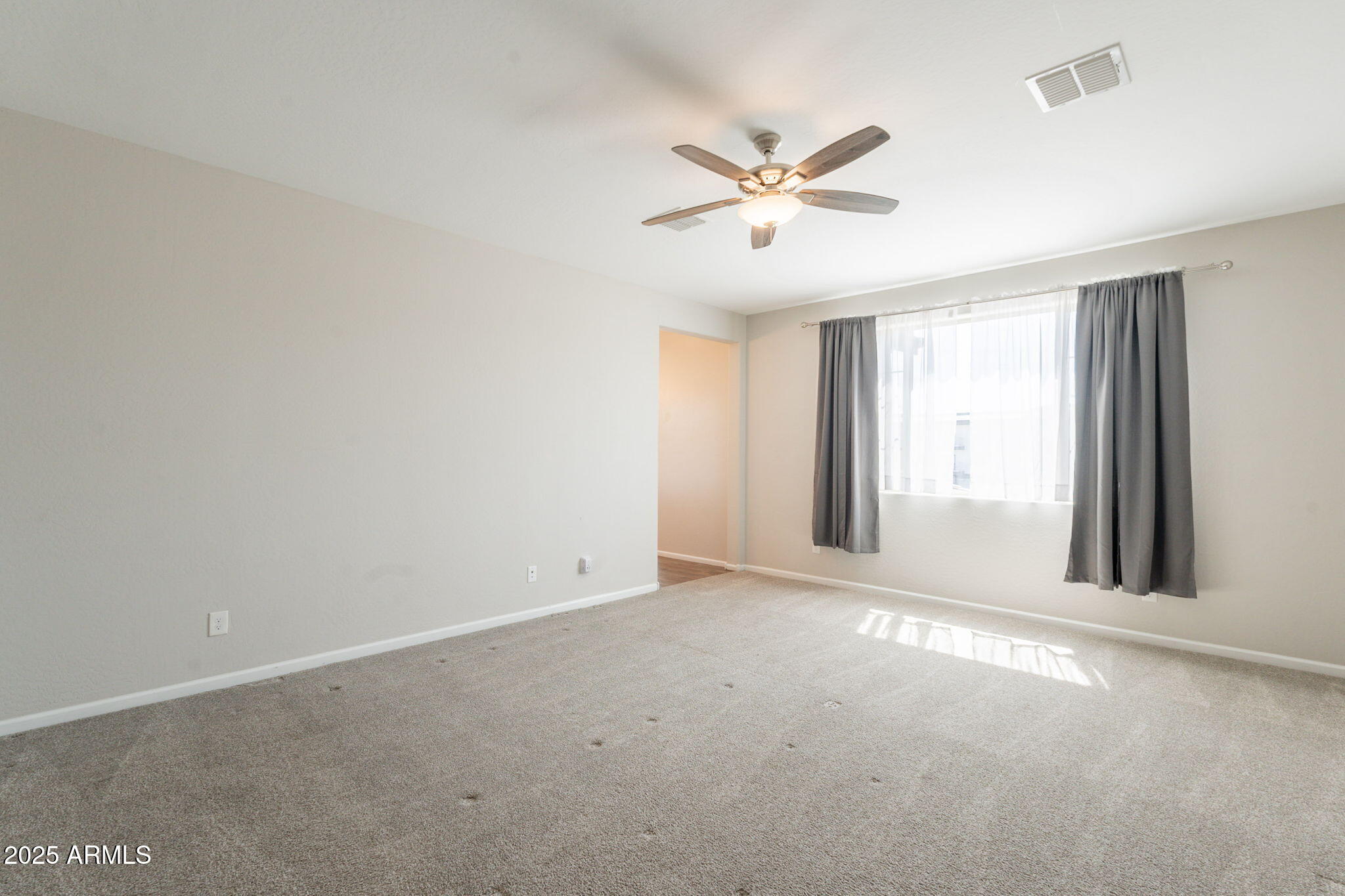 98 North Bay Drive Gilbert, AZ 85233 - Photo 22 of 37 a view of empty room with window