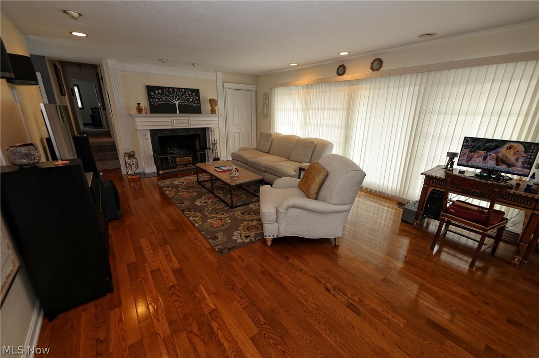 33200 Pinetree Road Cleveland, OH 44124 - Photo 7 of 25 Gallery Image 7