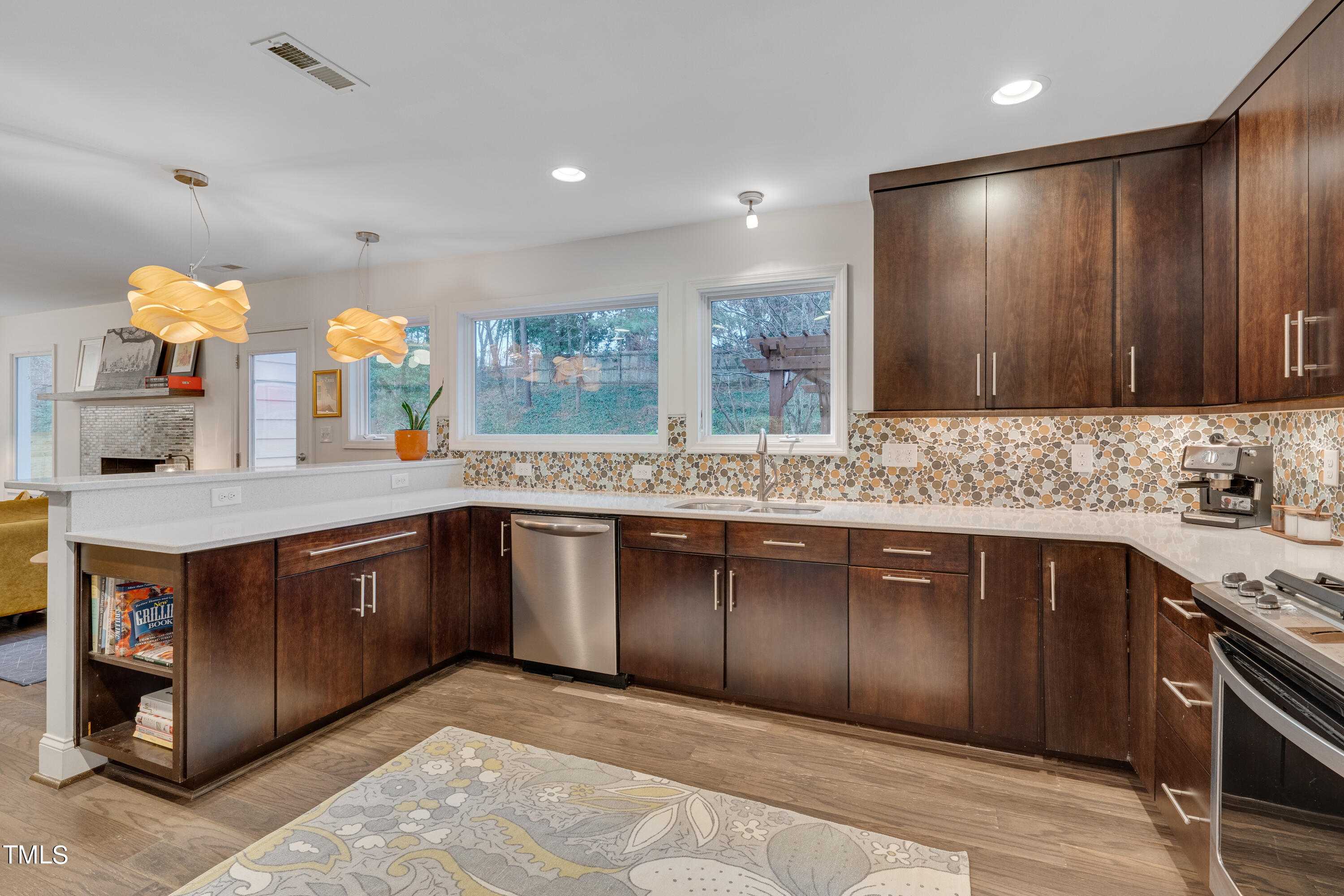 904 Plateau Lane Raleigh, NC 27615 - Photo 14 of 37 12-904 Plateau-12