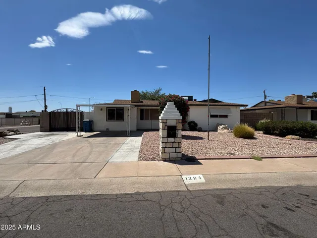 $285,000 | 1284 South Lawther Drive, Apache Junction, AZ 85120