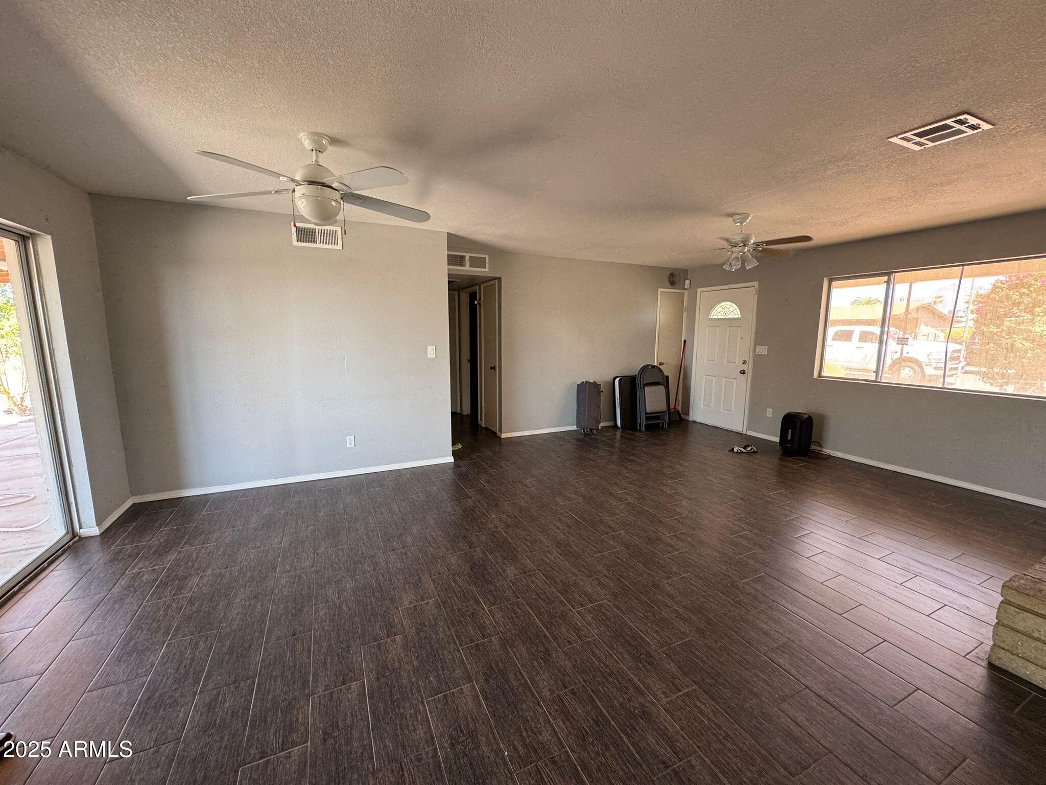 1284 South Lawther Drive Apache Junction, AZ 85120 - Photo 10 of 26 26eb92e3-5f4a-44c7-a47b-74ec21410836