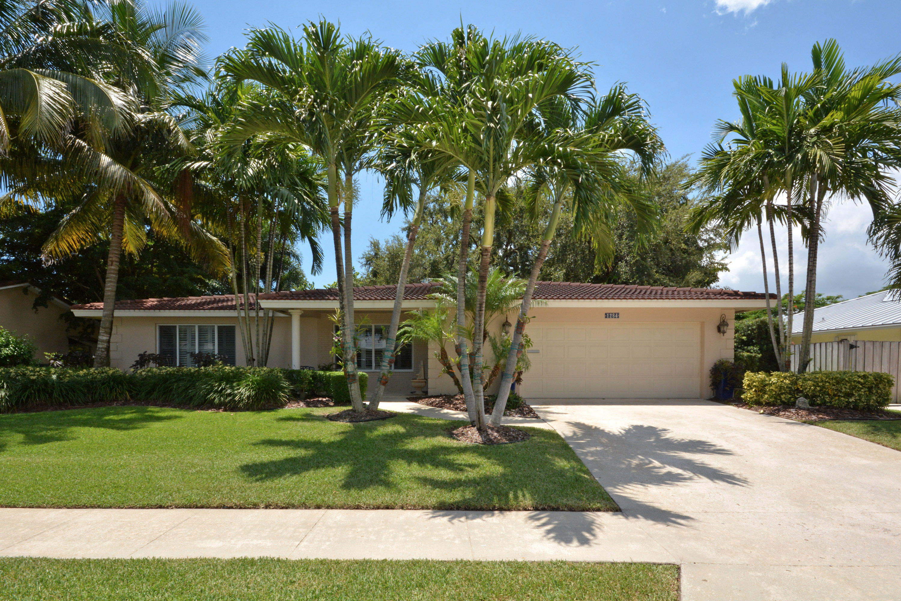 1284 Southwest 14th Street Boca Raton, FL 33486 - Photo 28 of 28 Exterior Front