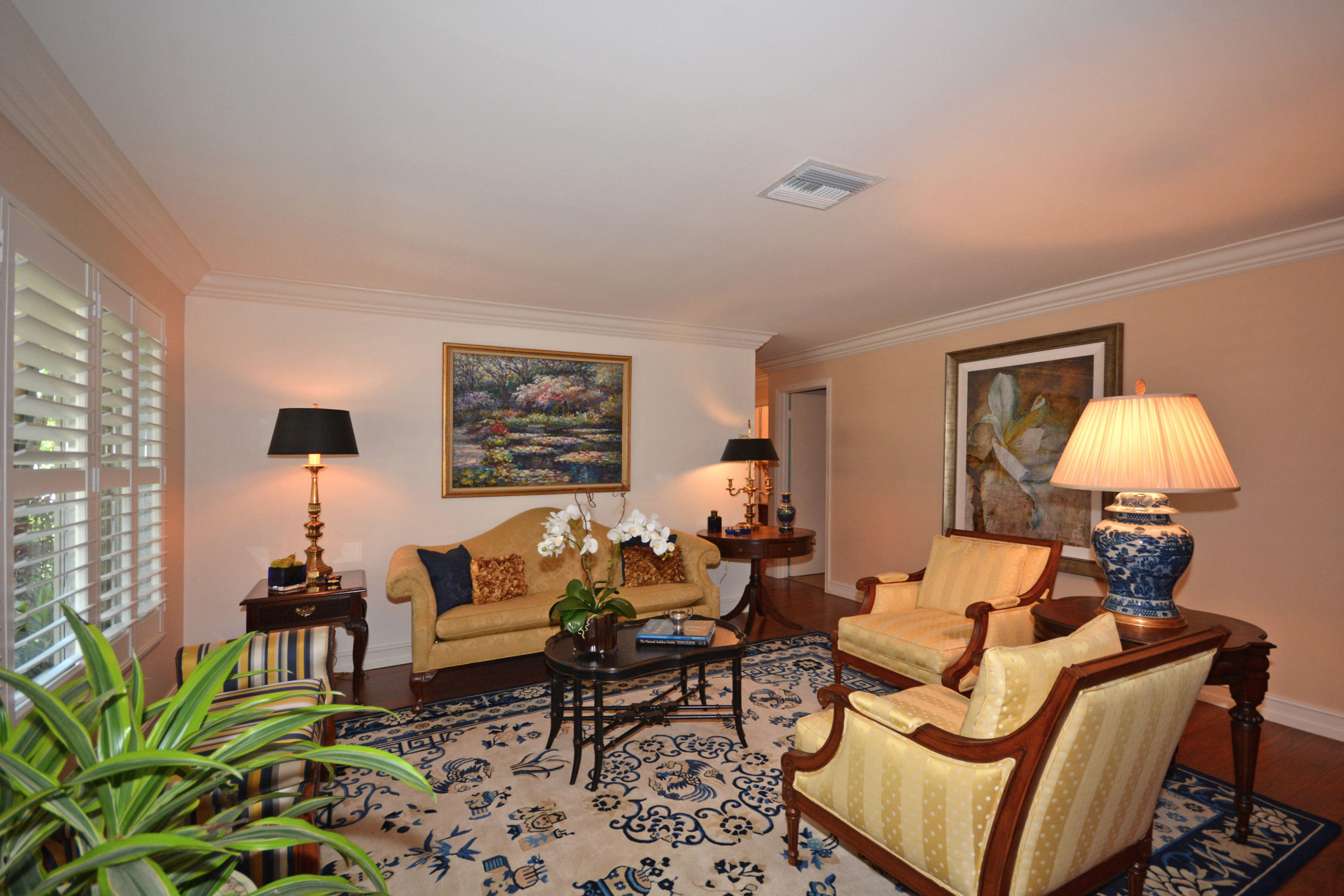 1284 Southwest 14th Street Boca Raton, FL 33486 - Photo 9 of 28 Living Room